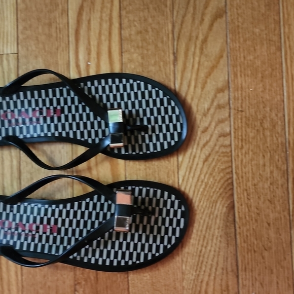 Coach Landon Flip Flops Thong Sandal - Picture 2 of 7